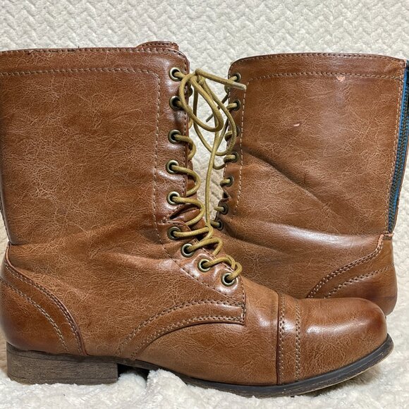 Madden Girl Gavinn Brown Lace Up Cottagecore Boots with Back Zip Size 11 - Picture 5 of 10
